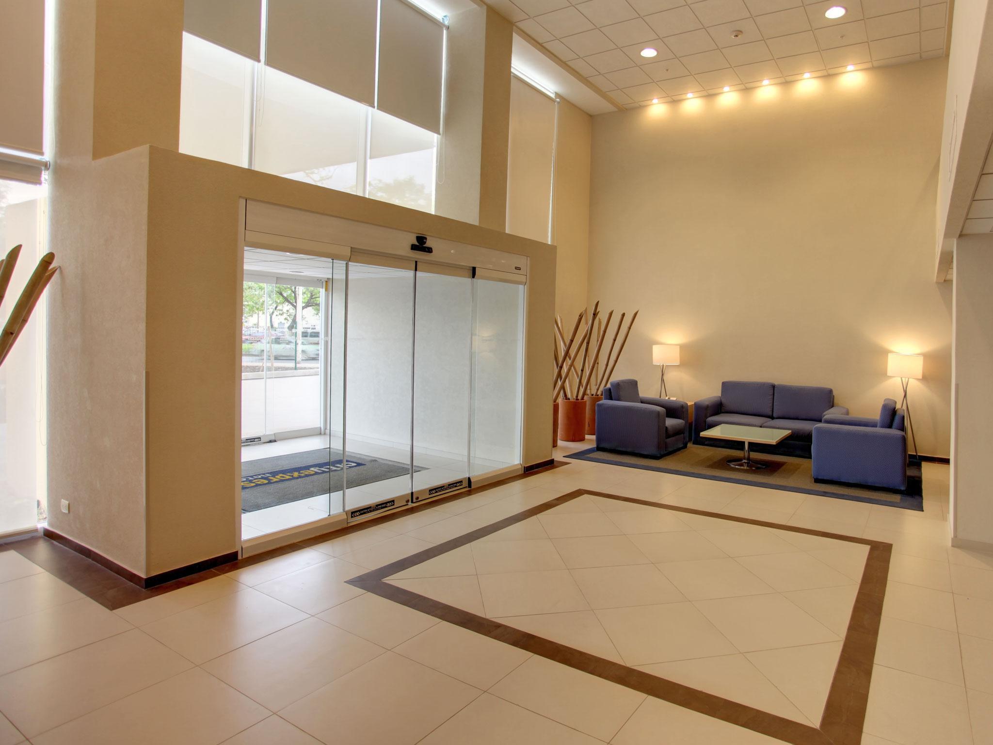 City Express Junior By Marriott Villahermosa Ngoại thất bức ảnh