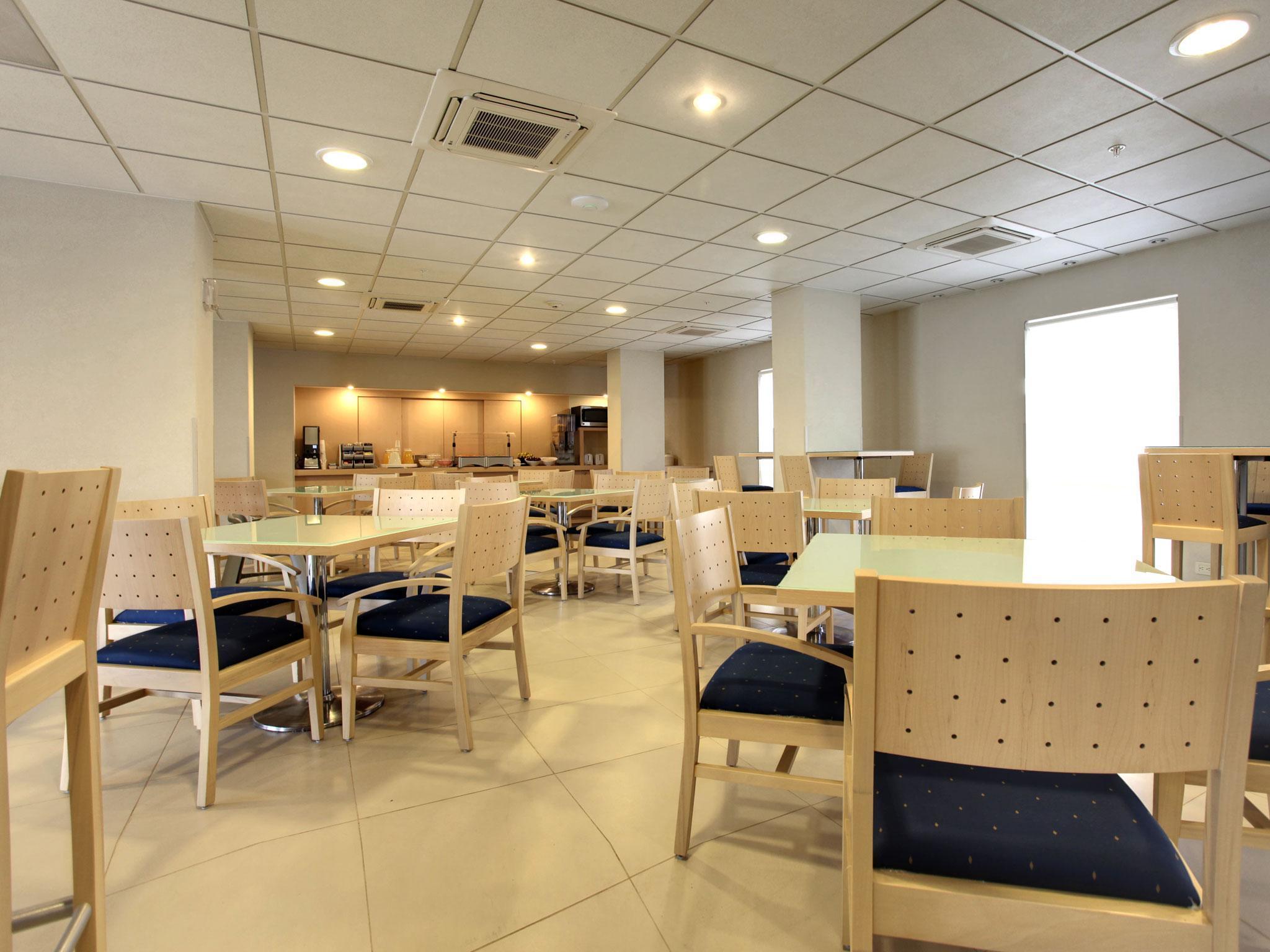 City Express Junior By Marriott Villahermosa Ngoại thất bức ảnh