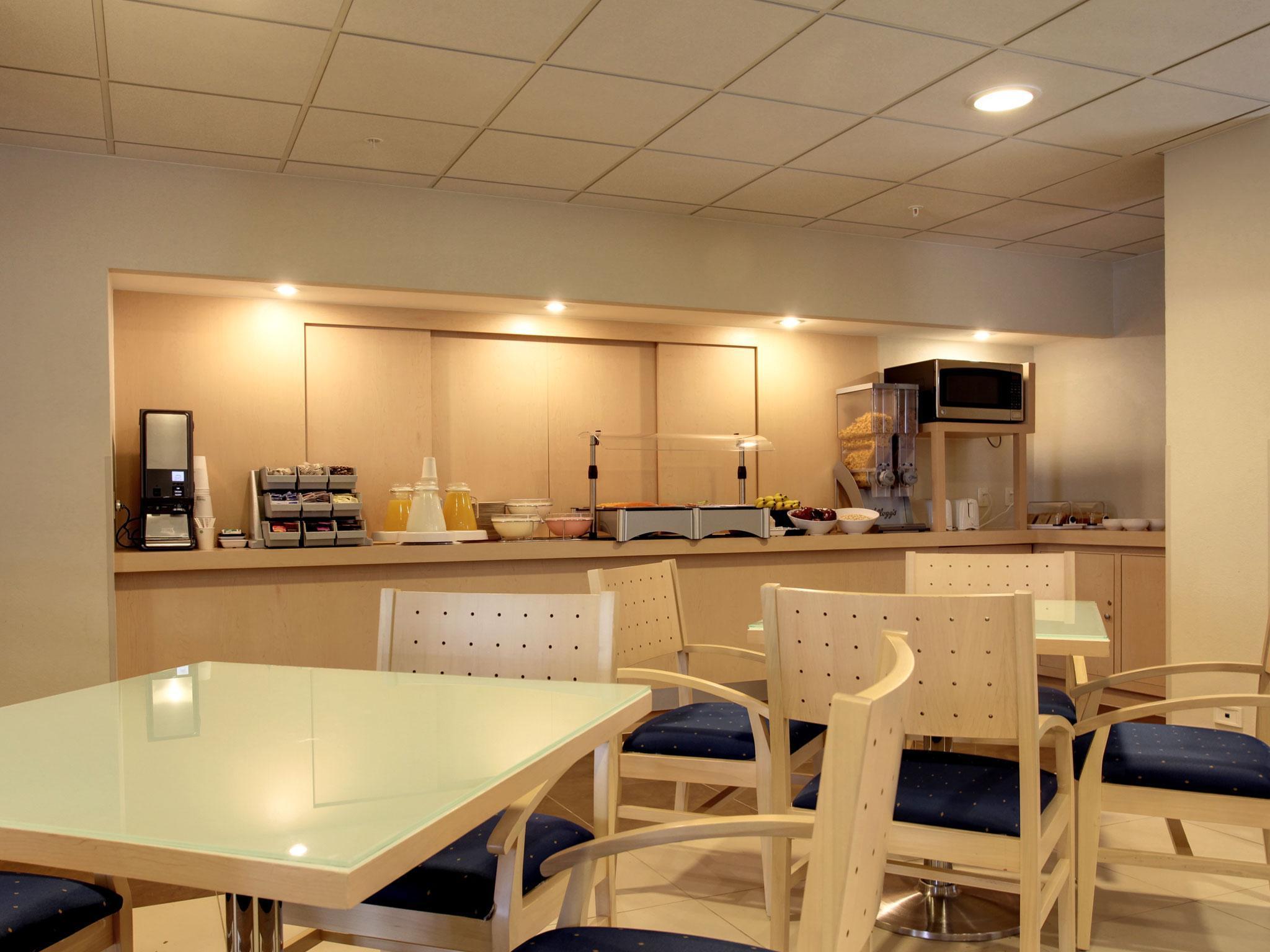 City Express Junior By Marriott Villahermosa Ngoại thất bức ảnh