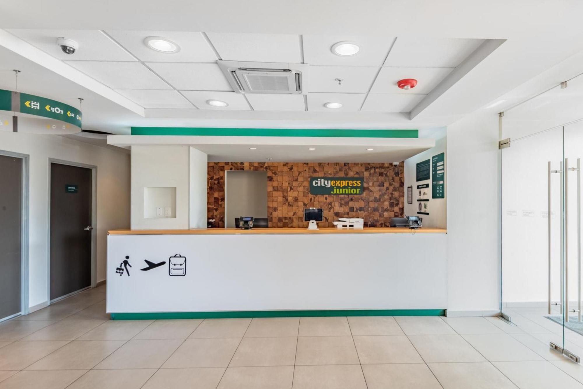 City Express Junior By Marriott Villahermosa Ngoại thất bức ảnh